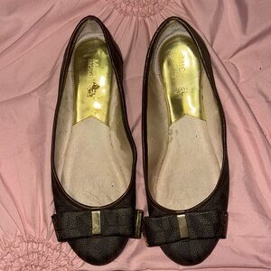 Michael Kors flats 🥿